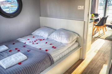 Фото номера Апартаменты с террасой Апартаменты Houseboat Porta Mare - Odradream г. Щецин 23