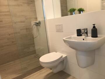 Фото номера Улучшенные апартаменты Апарт-отели Bedroom Apartments Bogusława г. Щецин 8
