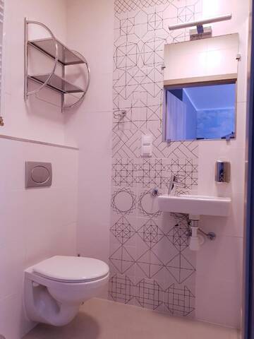 Фото номера Четырехместный номер с ванной комнатой Хостелы Hostel Annamarie г. Щецин 4