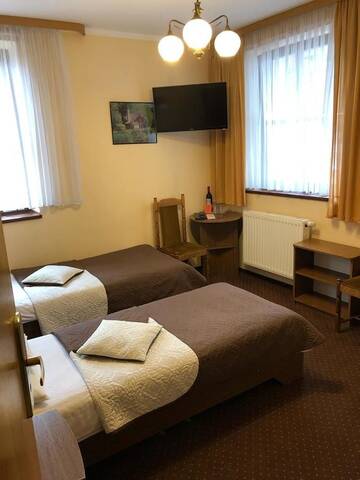 Фото номера Двухместный номер с 2 отдельными кроватями Отель Hotel Restauracja Podzamcze г. Щецин 4